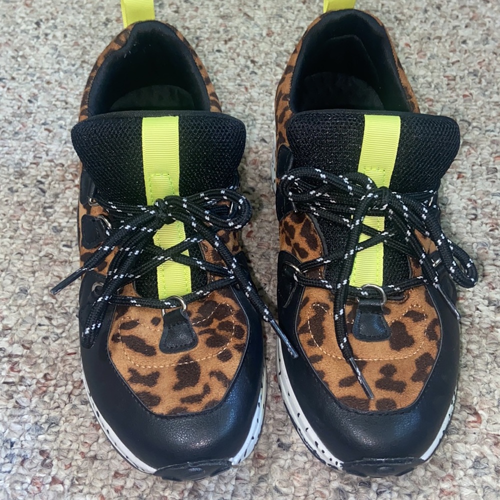 Brand new Steve Madden tennis - Picture 3 of 3